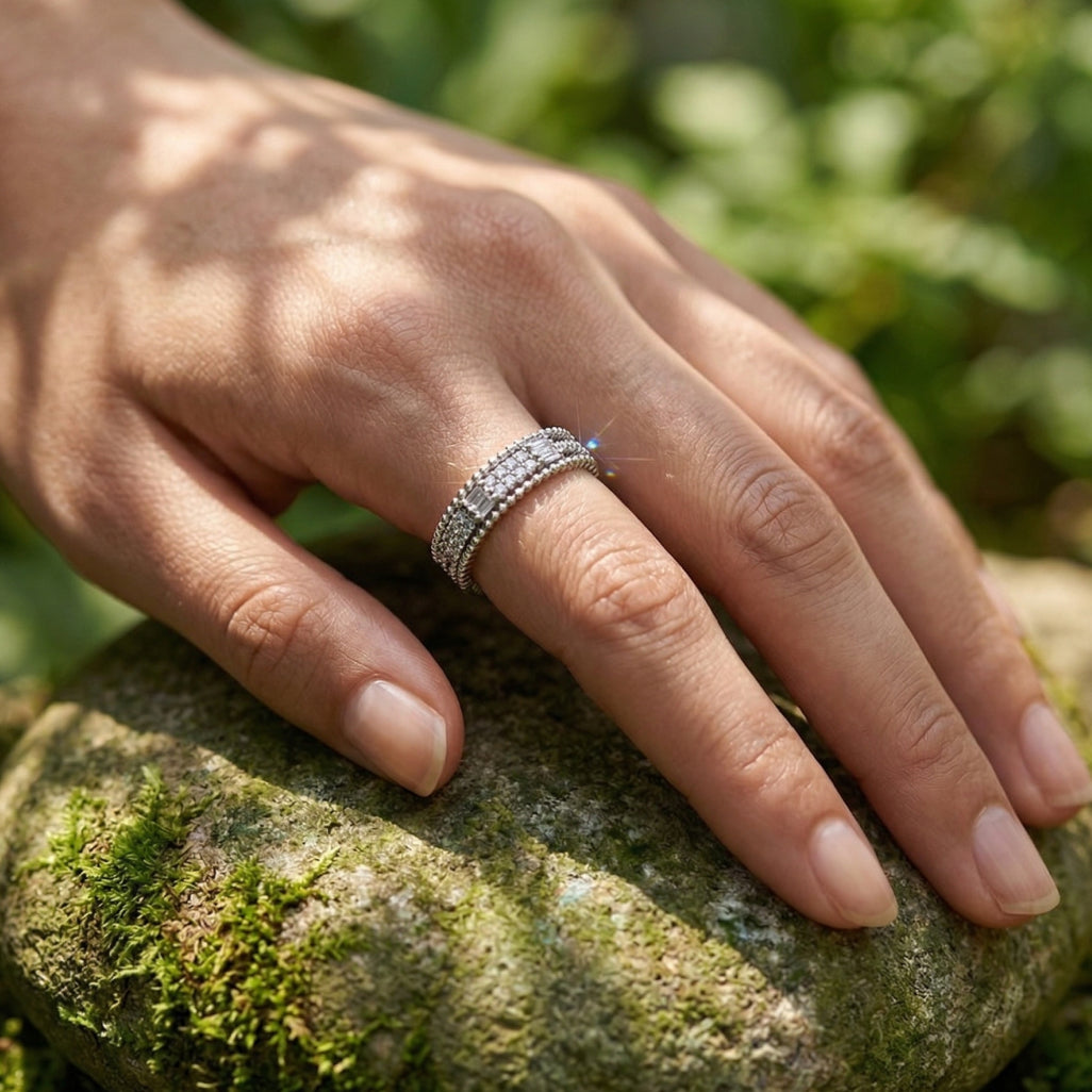Leaf-Cut Step-Cut Double Row Band Ring