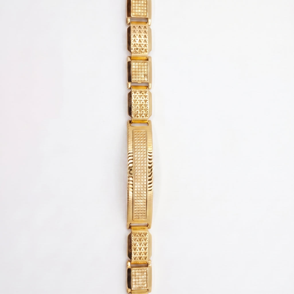 Gold Pyramid Stud Pave Centre Link Bracelet â€” 18K Gold Vermeil