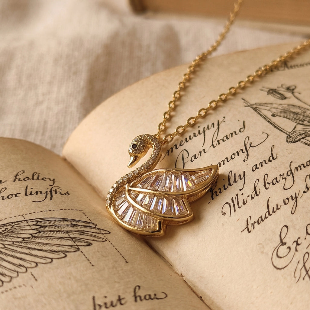 Cygne Swan Pendant