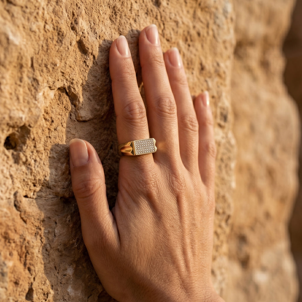 Full Pave Rectangular Arrow-Cut Shoulder Signet Ring 18k gold vermeil