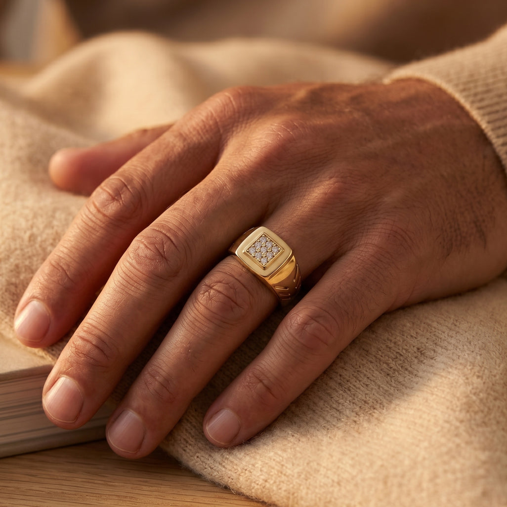 Mini Nine-Stone Pave Diagonal Groove Signet Ring 18k gold vermeil
