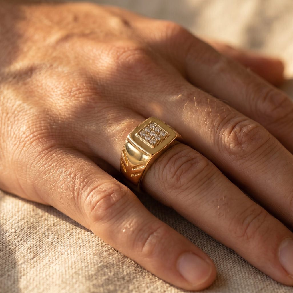 Mini Nine-Stone Pave Diagonal Groove Signet Ring 18k gold vermeil
