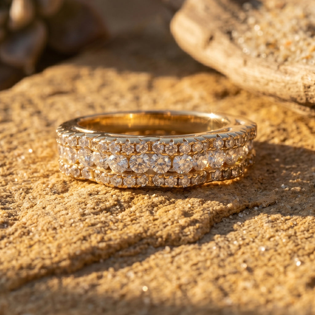 Triple Tier Graduated Pave Band