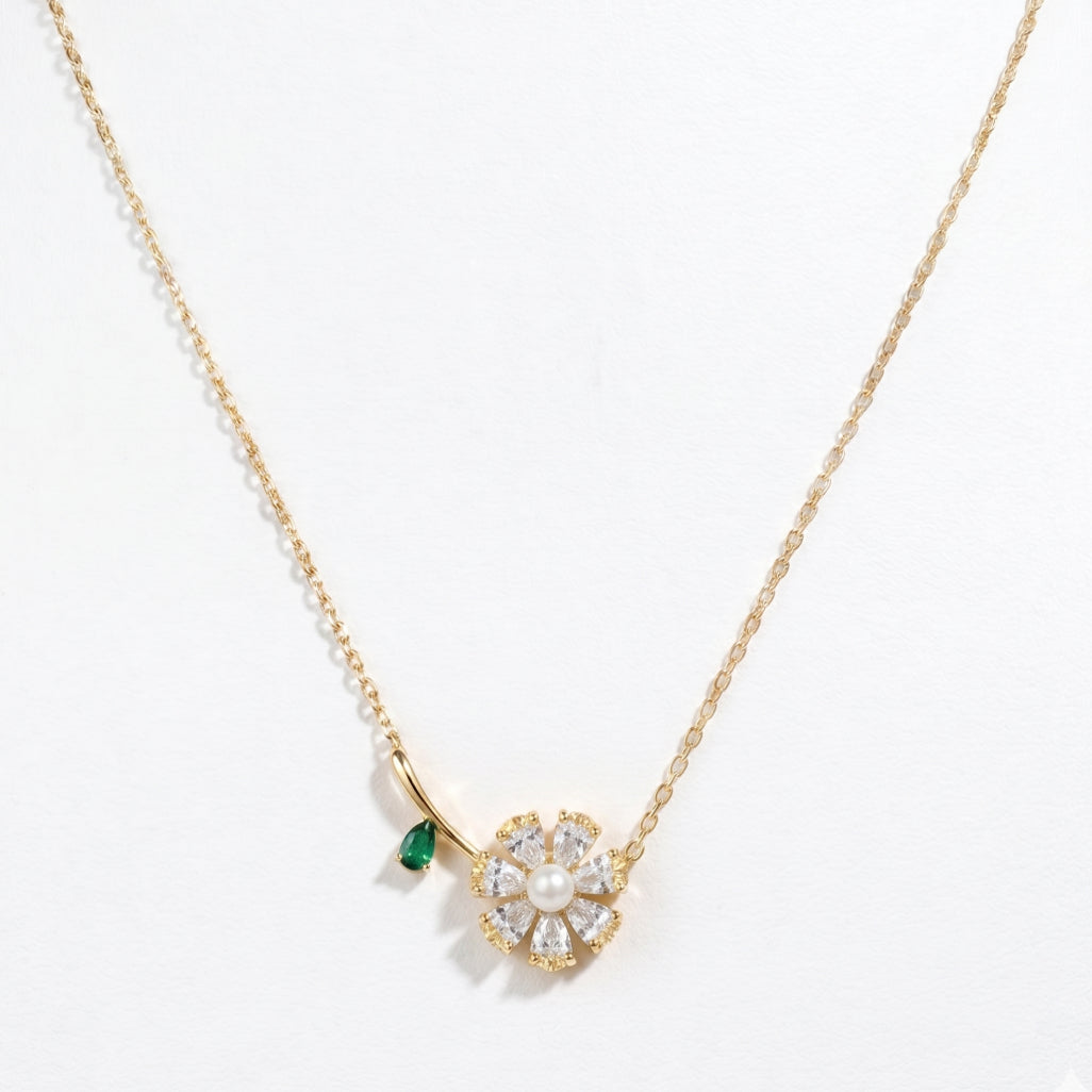 Pearl Centre Daisy Stem Necklace 18k gold vermeil