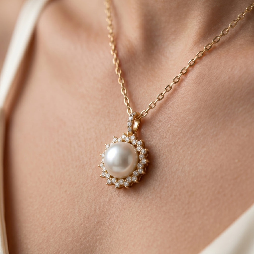 Pearl Starburst Halo Pendant Necklace 18k gold vermeil