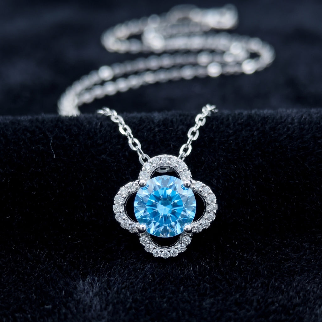 Ice Clover Necklace