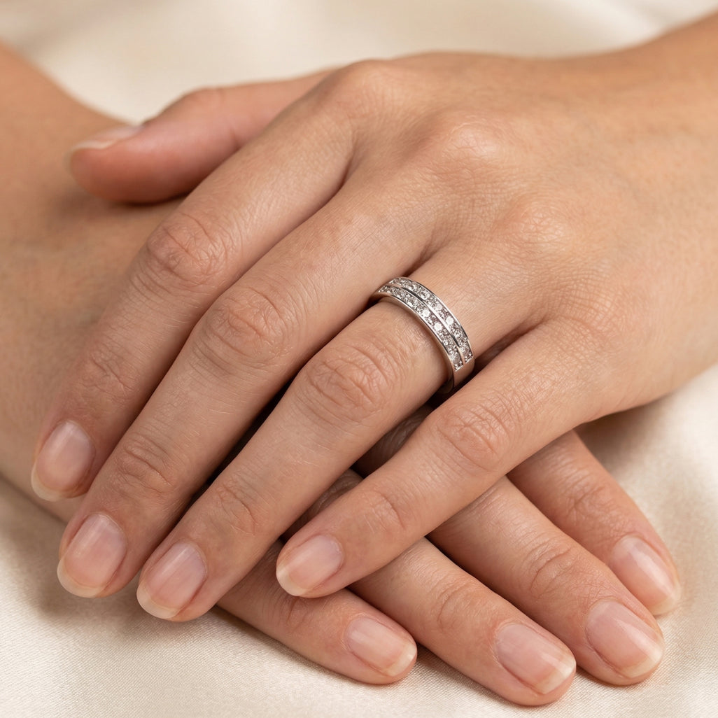 Grid Ring â€“ 925 Silver Channel Band