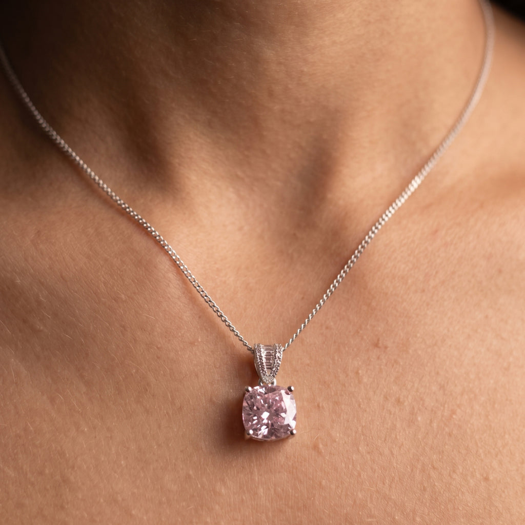 The Pink Stone Necklace