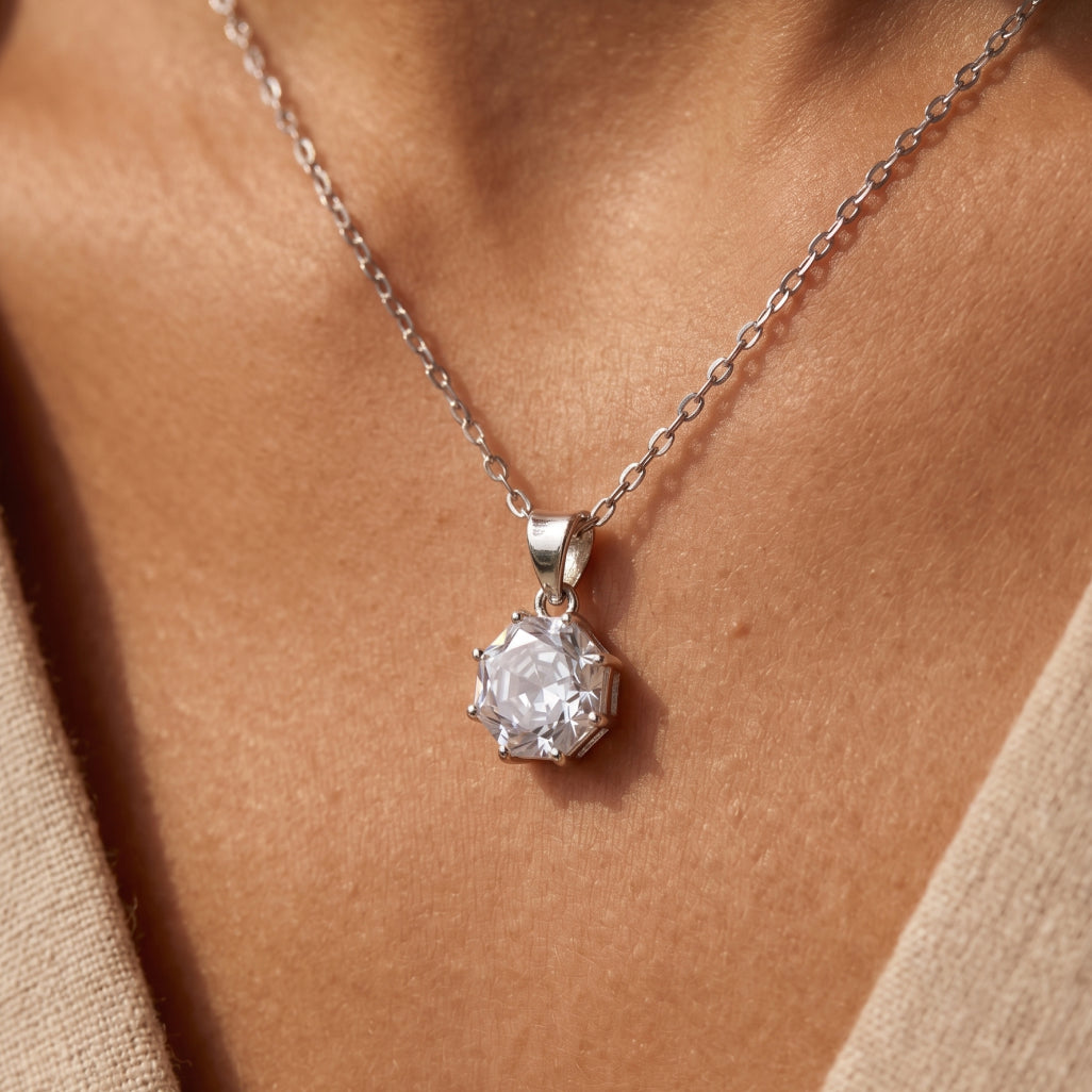 Six Point Necklace