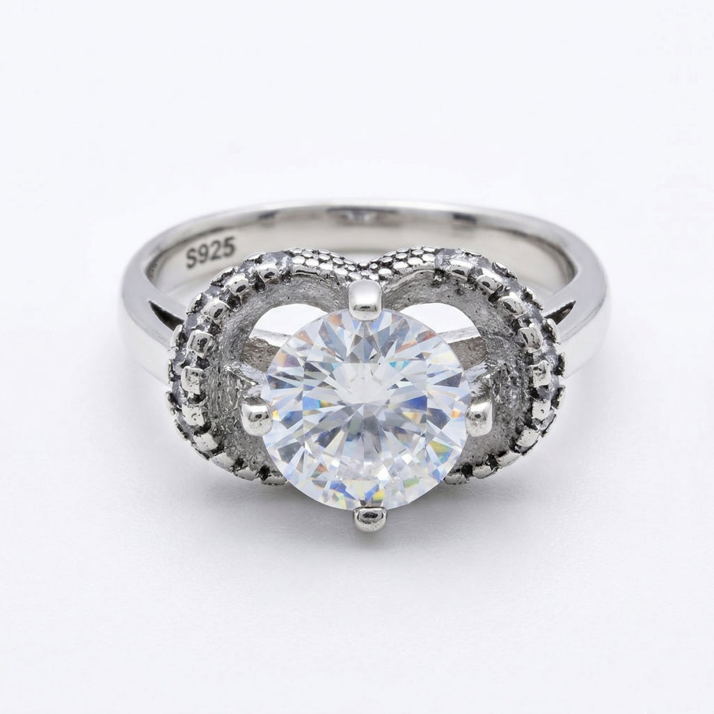 Old Money Ring â€“ 925 Oxidised Silver Halo