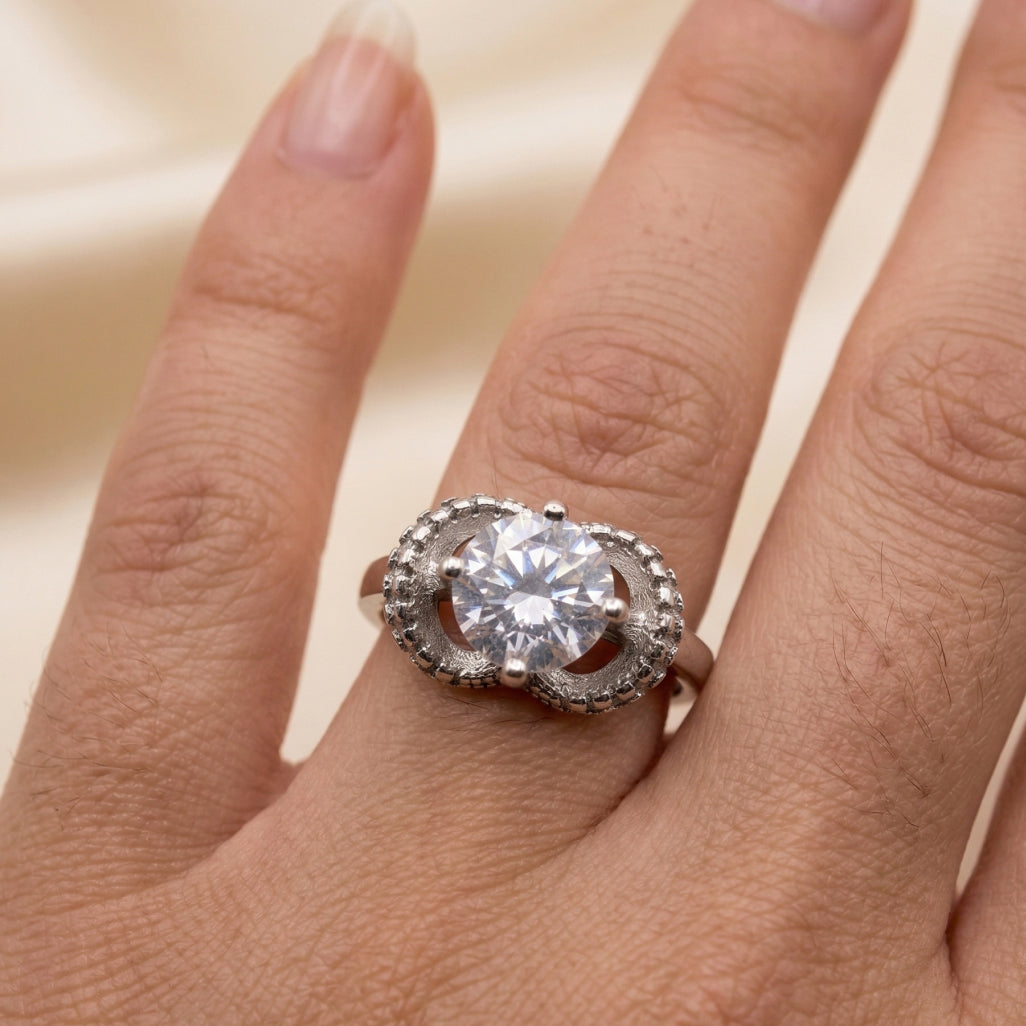 Old Money Ring â€“ 925 Oxidised Silver Halo