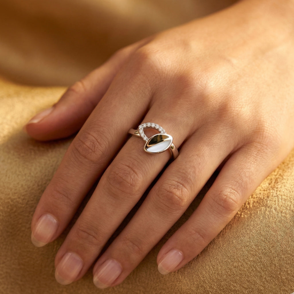 Teardrop Frame Stone Ring