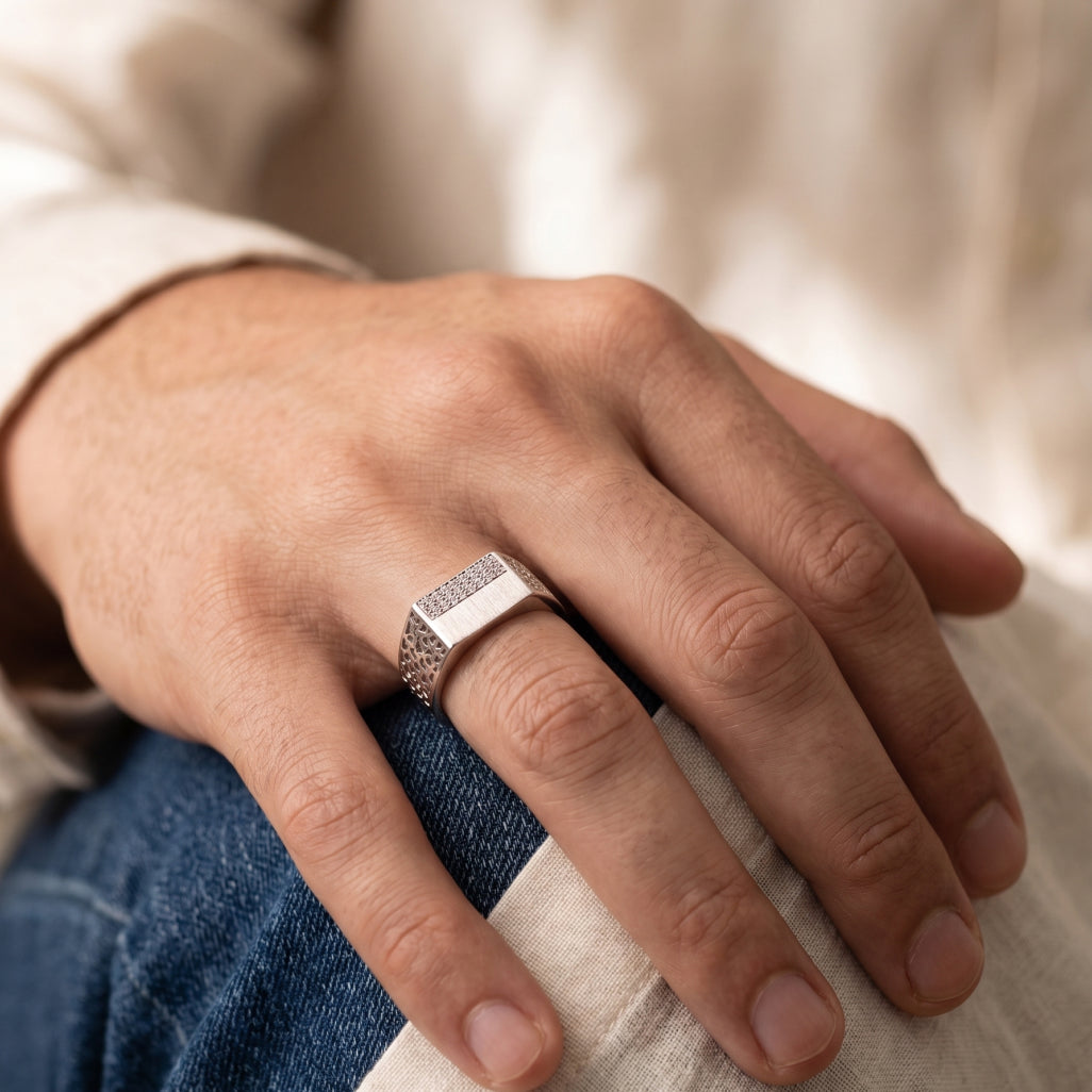 Lattice Hex Stone Bar Ring