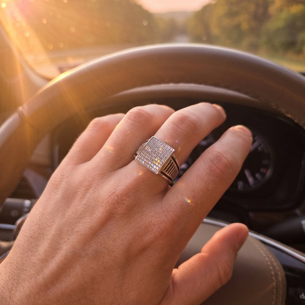 Grid Fence Signet Ring