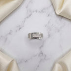 Mesh Shoulder Signet Ring