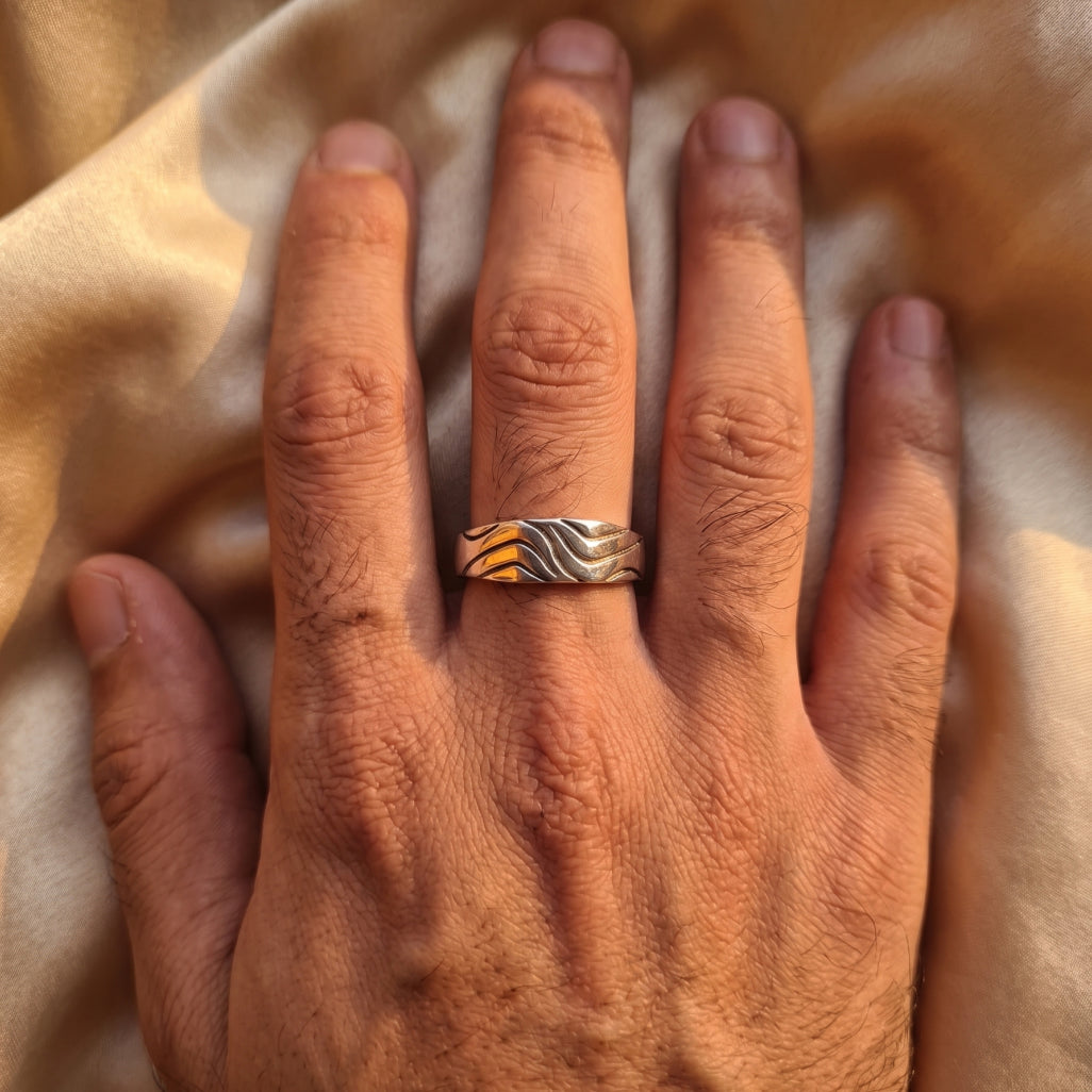 Mountain Wave Band Ring